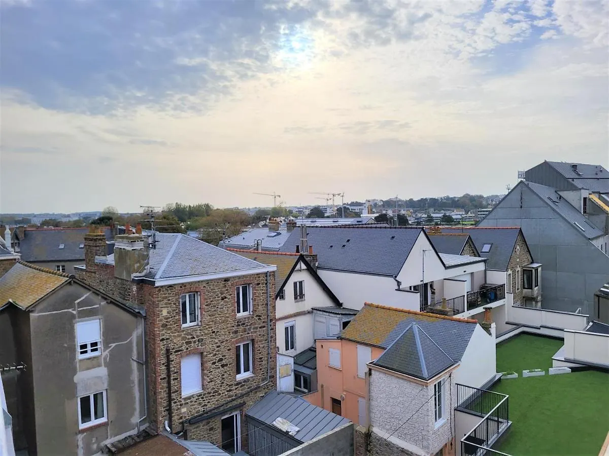 Apartment Appartement Quartier Marville - Gare Saint-Malo