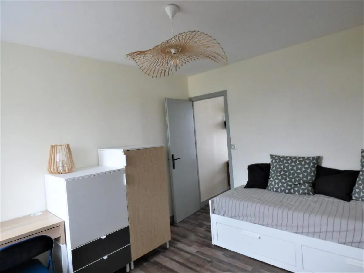 Apartment Appartement Quartier Marville - Gare Saint-Malo France